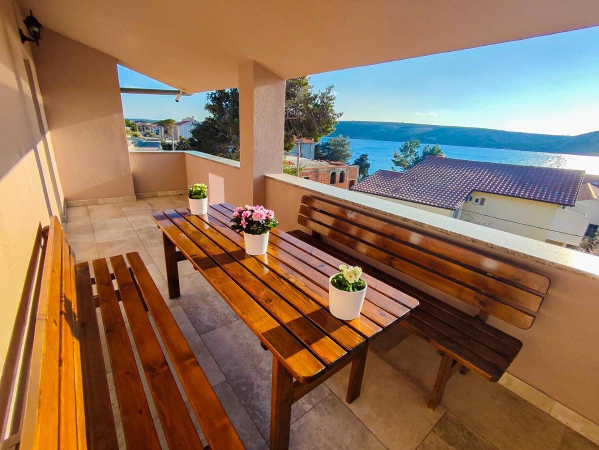 Apartments Amfora - Cozy And Modern Apartments For Up To 15 People, 100M From The Sea And Beach Стара-Новаля Экстерьер фото